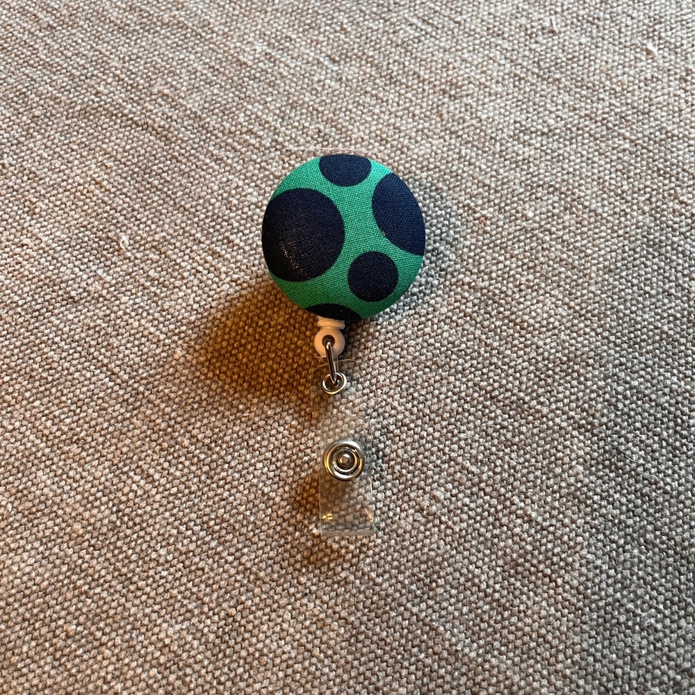 Badge reel